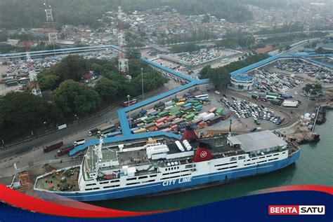 Gelombang Pasang Sempat Ganggu Aktivitas Penyeberangan Di Merak