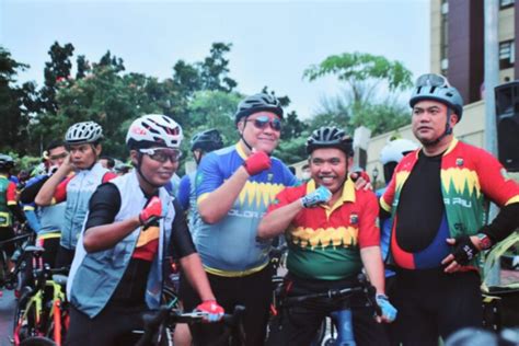 Pj Bupati Kampar Ikuti Pelepasan Tour De Muara Takus Kamsol Mantab Du Cu