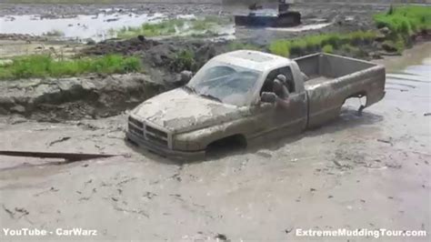 Yahtzee Dodge Gets Way Too Deep At Country Compound Mud Bog Youtube