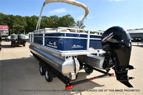 New Sun Tracker Fishin Barge Dlx W Hp Mercury Stroke