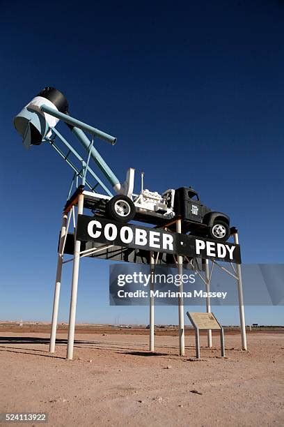 Coober Pedy The Opal Capital Of The World Photos And Premium High Res