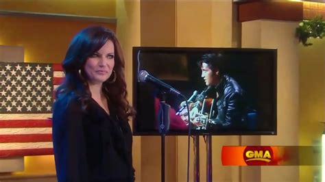 Gma Elvis Presley And Martina Mcbride Blue Christmas Live Hd Youtube