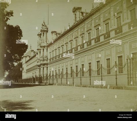 Sevilla Palacio De San Telmo Fachada Principal Stock Photo Alamy