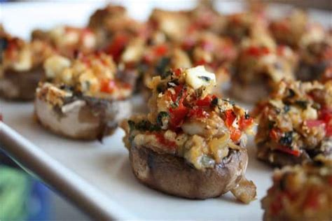 Mediterranean Stuffed Mushrooms