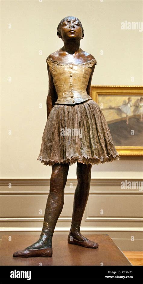 La Petite Danseuse De Quatorze Ans D Edgar Degas France