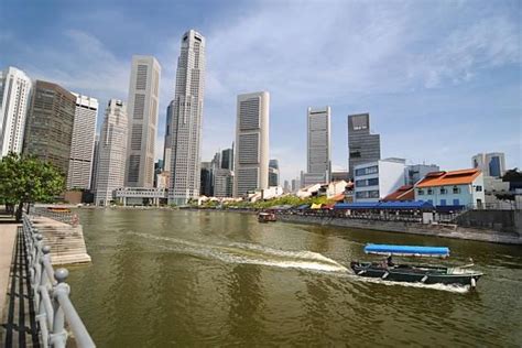 Singapore River Dining Cruise: Exquisite Dining In Singapore