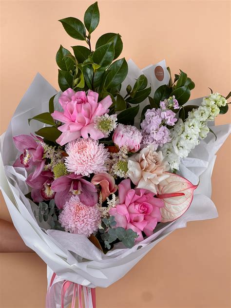 Soft & Sweet - Fresh Flower Bouquet Arrangement - Same Day Delivery ...