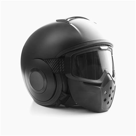 Black Motorcycle Helmet – Bikers & Around