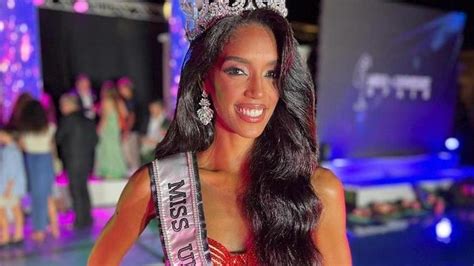 La Murciana Athenea P Rez Se Convierte En Miss Universo De Espa A