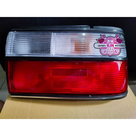 Toyota Corolla Smallbody Tail Light 1989 1990 1991 1992 Passenger Side