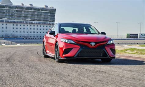 Toyota Camry Trd Del 2020 Fiel A La Costumbre De Fiabilidad Y Calidad