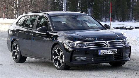 Nuova Volkswagen Passat Variant Le Prime Foto Spia