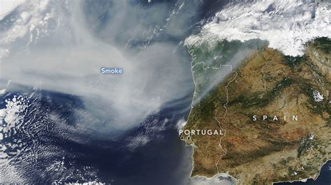 Canadian wildfire smoke chokes US midwest, reaches Europe (satellite ...