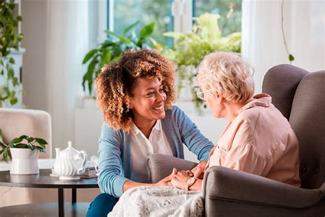 Consejos Para Ayudar A Tu Familiar Con Cambios De La Tercera Edad