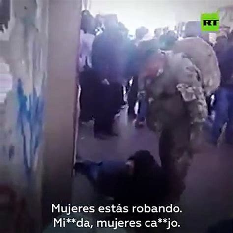 Militar golpea a un ladrón que robó a unas mujeres en Bolivia Vídeo