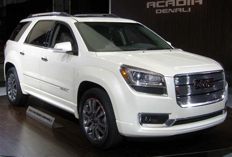 ACADIA GMC Acadia Custom SUV Tuning