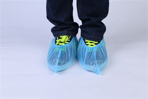 Personal Protective Disposable Plastic Fluid Resistant Shoe Covers