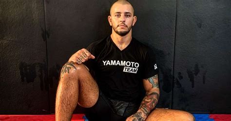 Lutador de MMA morre aos 27 anos após acidente de moto