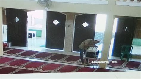 Pencuri Di Masjid Darussalam Samarinda Diringkus Polisi Gondol Tas