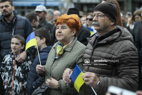 Mirni Protest Stojimo Uz Ukrajinu U Glavnom Gradu BiH Sarajlije