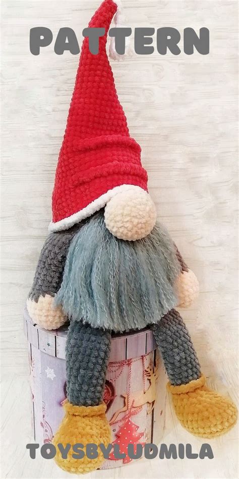 Free Amigurumi Gnome Crochet Pattern Gnome Towel Topper From Nanas