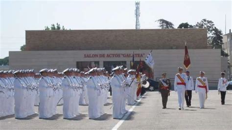 Felipe VI Entrega En San Fernando Los Reales Despachos A Los Nuevos