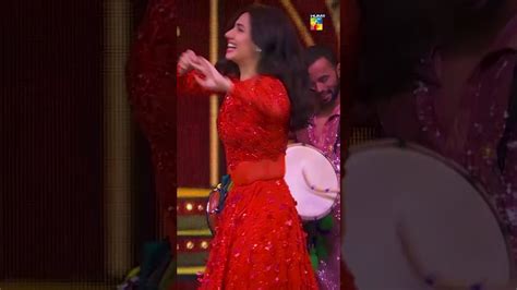 Superstar 🥰 𝑴𝒂𝒉𝒊𝒓𝒂 𝑲𝒉𝒂𝒏 Dance 𝐏𝐞𝐫𝐟𝐨𝐫𝐦𝐚𝐧𝐜𝐞 At Kashmir 8th Hum Awards Mahirakhan Shorts