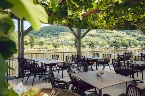 Yoga bei Bluthochdruck und zur Stressbewältigung an der Mosel Retreat