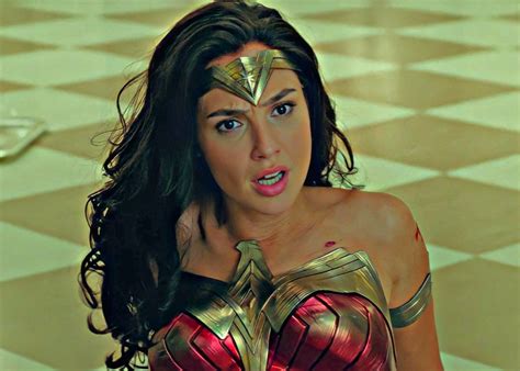 Wonder Woman Icon Snow Scenes Diana Prince Wonder Woman Superhero