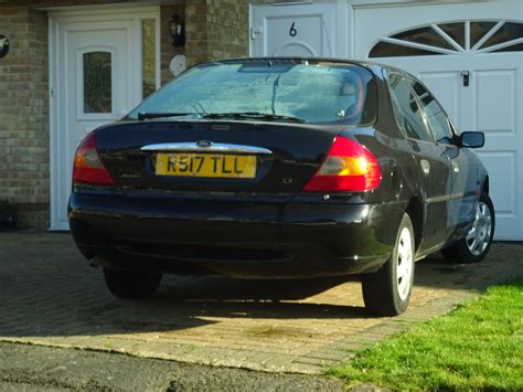 Ford Mondeo Lx Old Surrey Cars Flickr