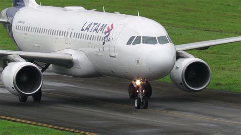 Pouso E Decolagem Em Joinville Airbus A320 Latam Pr Myx 26102019 Youtube