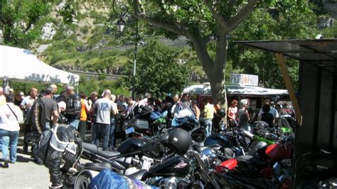 Les Motards Du Viaduc Record Battu J R Vid O Dailymotion