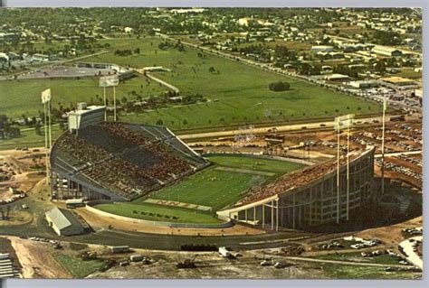 Tampa Sports History: Volunteers Christen Tampa Stadium, 11/4/67