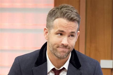 Ryan Reynolds Biography, Age, Wiki, Height, Weight, Girlfriend, Family ...