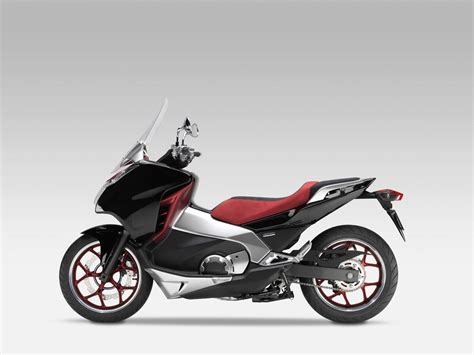 Honda Working On A Scootermotorcycle Hybrid For The Us Asphalt And Rubber