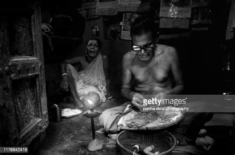 41 Beedi Making Stock Photos, High-Res Pictures, and Images - Getty Images