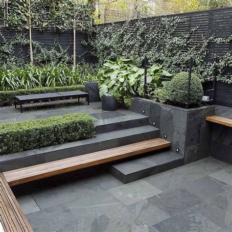 20 Chic Small Courtyard Garden Design Ideas For You Small Courtyard Gardens Courtyard