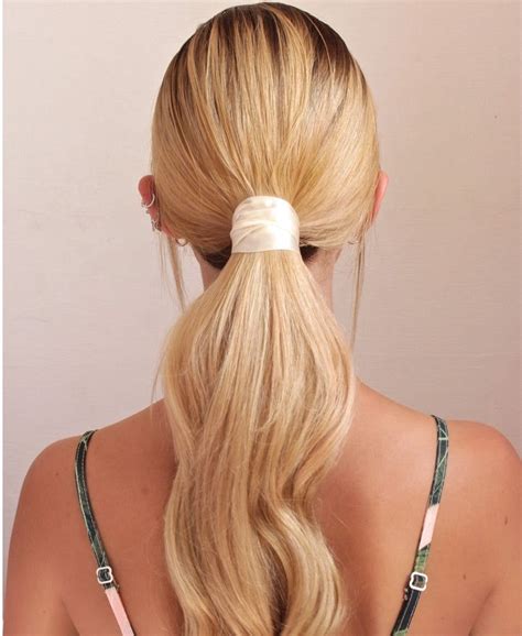 Ponytail 28 Honey Blonde Honey Blonde Chic Hairstyles Ponytail