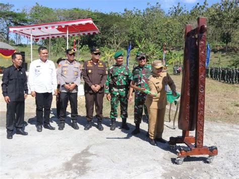 Bangun Jalan Dan Jembatan Di Desa Ngampel Blora Tni Gotong Royong