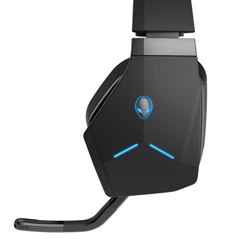 Alienware Is Getting Back Into Gaming Headsets After Nine Years