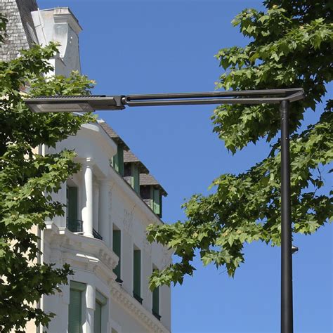 Urban lamp post LINÉA Valmont France contemporary aluminum steel