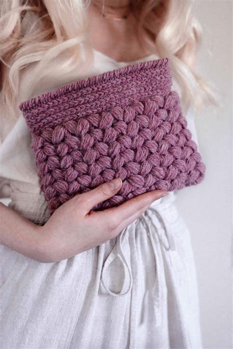 Puffy Texture Clutch Bag Crochet Pattern Darling Jadore The Fable Bag