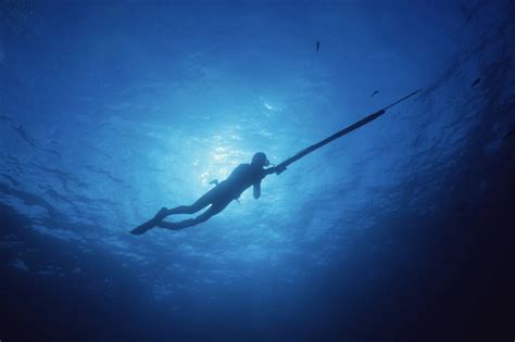 Pescaria subaquática cuidados local da pesca equipamentos e dicas