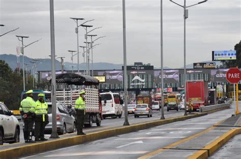 Alto Tr Fico Vehicular Registr La V A A Bogot Durante El Fin De