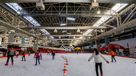 Vuelve La Gran Pista De Hielo Y Tobog N De La Farga La Farga Gesti N