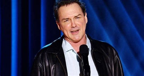 Comedian Norm Macdonald Signs With Netflix For 10-Episode Talk Show