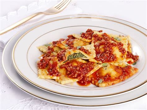 Ricetta Ravioli Al Rag Di Salsiccia Donna Moderna