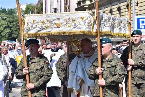 Uroczystość Najświętszego Ciała i Krwi Chrystusa tzw Boże Ciało