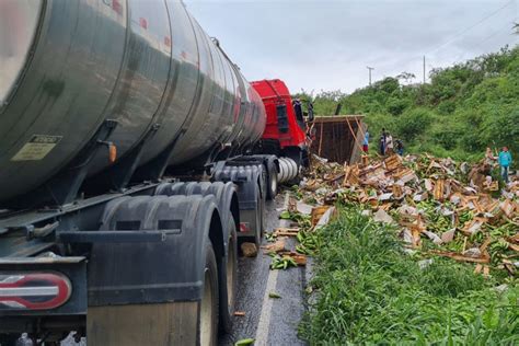 Anagé Acidente Entre Carreta E Caminhão Deixa Dois Mortos Na Serra Dos