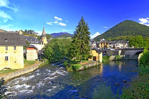 The 10 most picturesque villages of the Pyrenees - Discover a World ...